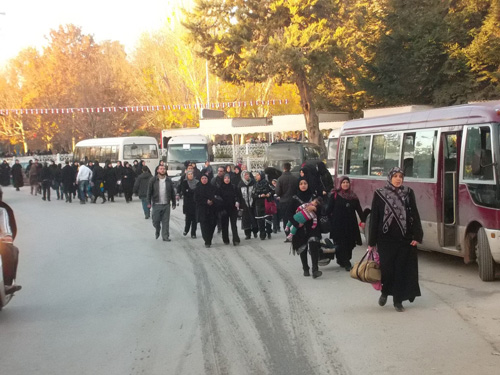 زوار العتبات المقدّسة يزورون مقام السيدة خولة(ع) ومسجد رأس الامام الحسين (ع) في بعلبك