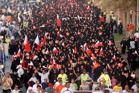 أنصار "14 فبراير" يدعون لمسيرات وفعاليات صرخة "الثائرين" في وجه القمة العربية التي إستبعدت الملف البحريني
