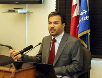 المعارضة البحرينية ترحب بحذر من الدعوة إلى الحوار