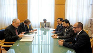 صلاح علي لدى اجتماعه مع المندوب الدائم للبعثة السويسرية بجنيف المنامة تنتقد مسعى سويسرياً بمجلس حقوق الانسان