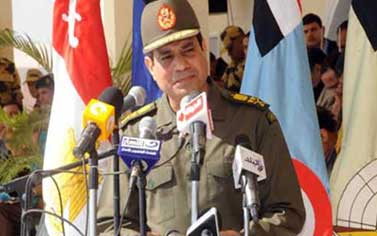 جماهير مدن القناة تواصل تحدي حظر التجول 