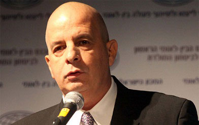 
تصريحات رئيس "الشاباك" السابق تثير عاصفة سياسية في "اسرائيل"
