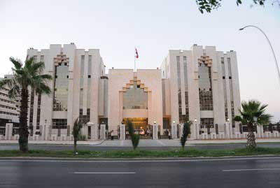 الداخلية السورية تدعو المواطنين الذين غادروا الحدود للعودة 