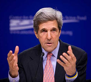 جون كيري سيزور كيان العدو الشهر المقبل في محاولة لاستئناف المفاوضات مع الفلسطينين