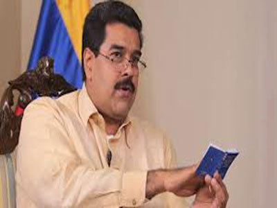 فنزويلا تؤكد رئاسة تشافيز وترفض إجباره على القسم الدستوري 