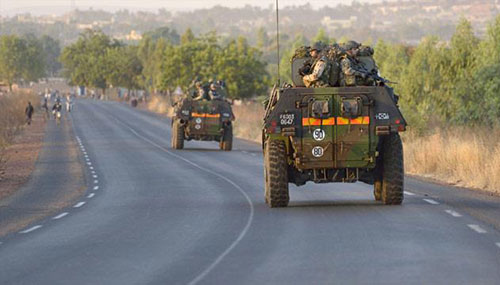 مسلحو مالي يهددون فرنسا بـ"الجحيم" وأوروبا تستعد للحرب