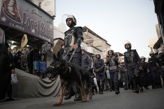 الوفاق تدين "سوء معاملة المعتقلين في السجون" البحرينية