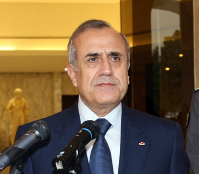 سليمان: لتحييد لبنان عن الازمات والمحاور
