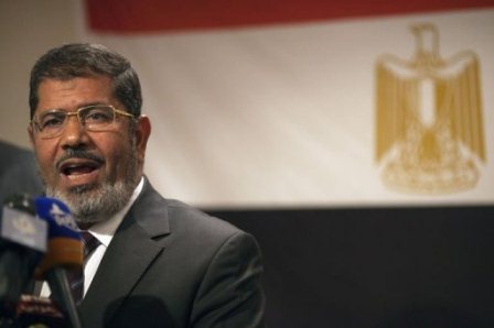 خلافات "الإخوان" و"السلفيين" تؤجل الحوار مع المعارضة المصرية