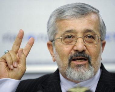 سلطانية: طهران لن توقف تخصيب اليورانيوم
