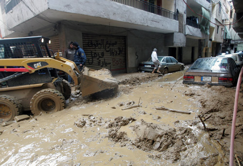 لبنان يرزح تحت رحمة العاصفة
