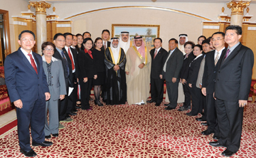 "الوفاق": الملكيات الدستورية توفر التداول السلمي للسلطة