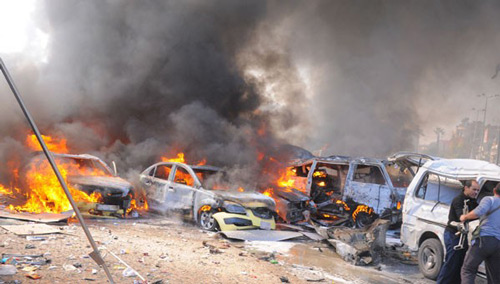 مئات الضحايا والجرحى في انفجار سيارة مفخخة بدمشق