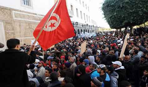 الأزمة السياسية في تونس تراوح مكانها