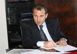 باسيل وهيغ أطلقا أول عملية لمسح النفط والغاز في البرّ