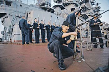 الاسطول الخامس الروسي يعود الى البحر الابيض المتوسط