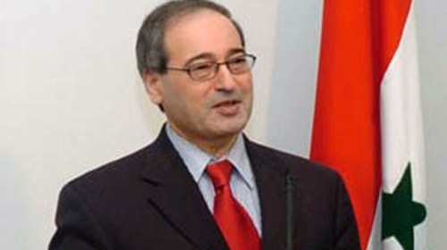 السفارة الإيرانية بدمشق تحيي ذكرى انتصار الثورة