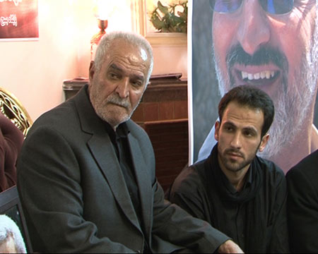 وفد من حزب الله قدم التعازي لعائلة الشهيد نويس بطهران