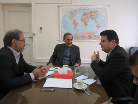 ولايتي : المساس بسوريا هو مساس بمنظومة المقاومة في المنطقة