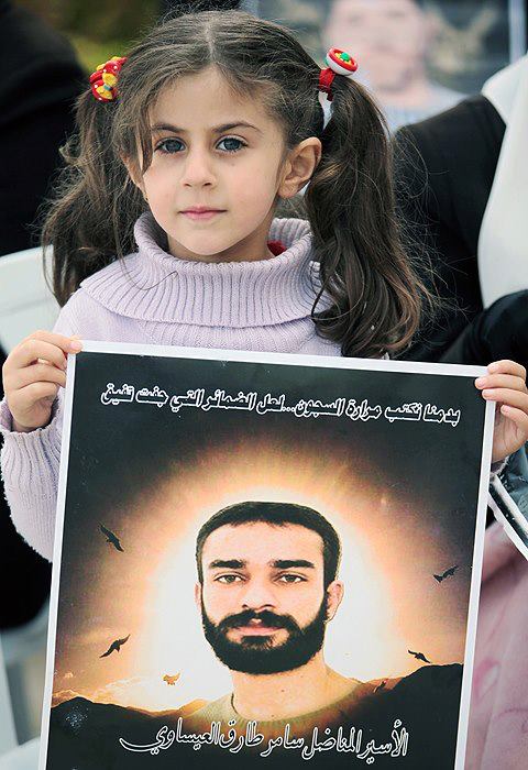 أبطال "معركة الأمعاء الخاوية" يقتربون أكثر من الشهادة