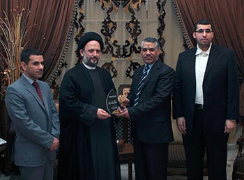 وفد منتدى البحرين زار السيد فضل الله لتوسيع حالة التضامن ودعم الديمقراطية في المنامة