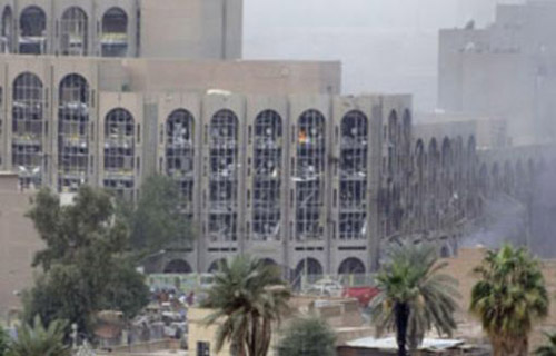 سلسلة تفجيرات تهز العراق وتوقع 74شخصاً بين قتيل وجريح