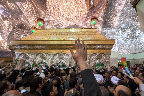 استبدال شباك ضريح الامام الحسين (ع)