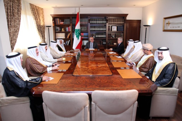 "هجمة خليجية" على دمشق 