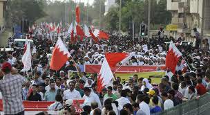 
البحرينيون يواصلون تظاهراتهم ضد القوات السعودية في البلاد