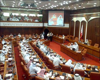 النظام البحريني يغامر بإخفاقات مريرة