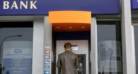 الحكومة القبرصية تستعد لطرح ضريبة الودائع المصرفية على البرلمان اليوم