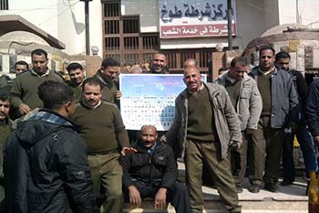 دعوات الشرطة الشعبية تثير قلقاً في مصر 