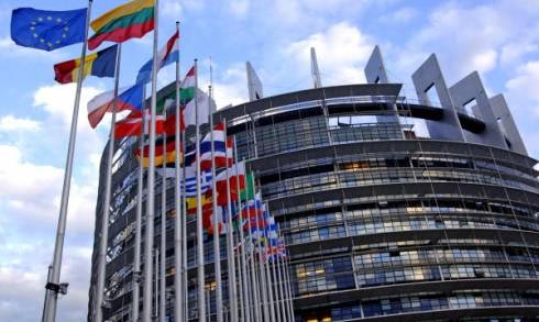 تسليح المعارضة السورية يثير جدلا في أوروبا