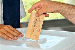 انتخابات بلدية فرعية في عدد من المناطق وتنافس مختلط بين السياسة والاعتبارات العائلية