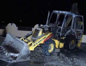 إحراق جرافة تابعة لوزارة الداخلية على شارع البديع