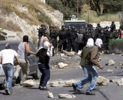 استشهاد فلسطيني متأثراً بجراحه جراء مواجهات مع جنود الاحتلال