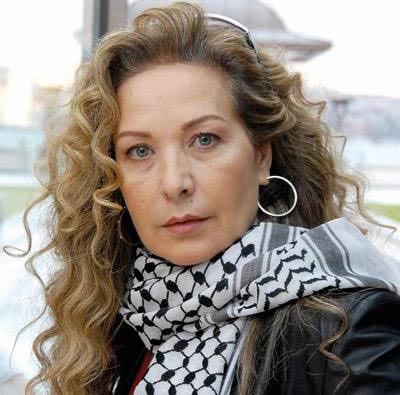 الفنانة السورية رغدة : إيماني العميق بنصر سورية لا يتبدل مهما زاد إجرام العصابات المسلحة