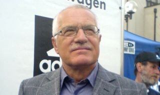 الرئيس التشيكي يواجه تهمة الخيانة العظمى