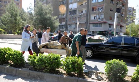 نجاة رئيس الوزراء السوري من محاولة اغتيال بدمشق