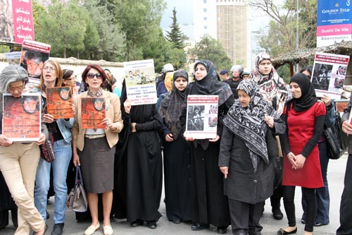 اعتصام تضامني مع جورج عبدالله امام السفارة الفرنسية
