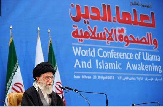 الامام الخامنئي يؤكد على دور الصحوة الاسلامية ويحذر من الفتن 