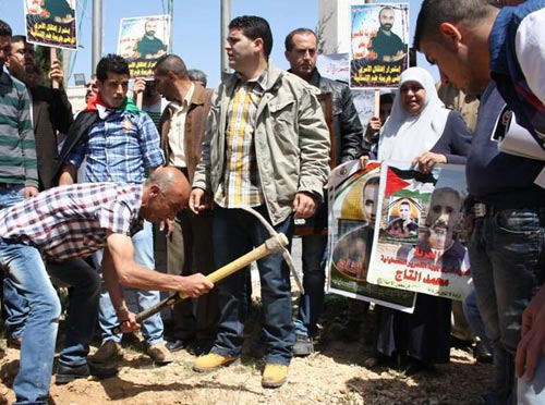 توتر في سجن ’ريمون’ الصهيوني غداة التنكيل بالأسرى