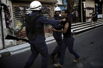 إلى أين يأخذ آل خليفة البحرين؟