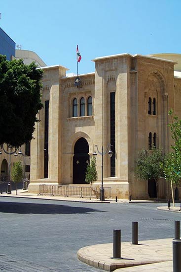 ساحة النجمة قطب رحى الحراك السياسي اليوم