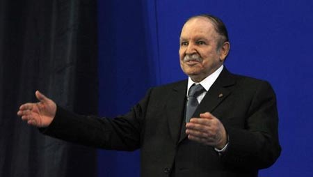 بوتفليقة إلى باريس بعد جلطة دماغية &rsquo;عابرة&rsquo;