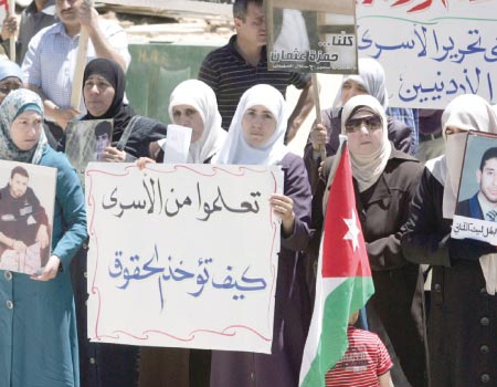 الأسرى الأردنيون في سجون العدو يعلنون الإضراب عن الطعام