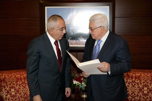 فلسطين: عباس بصدد تكليف محمد مصطفى بتشكيل حكومة

