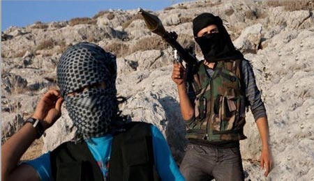 مئات الأوروبيين يشاركون بالقتال في سوريا