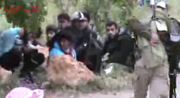 مدينة القصير بين فكي كماشة