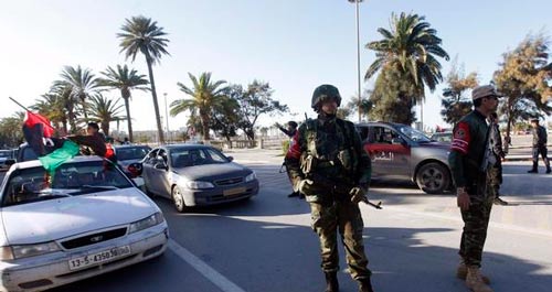 مسلحون يطوقون وزارة الخارجية الليبية لـ&rsquo;تطهيرها&rsquo; من النظام السابق